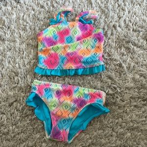 Adorable 2 piece swimsuit